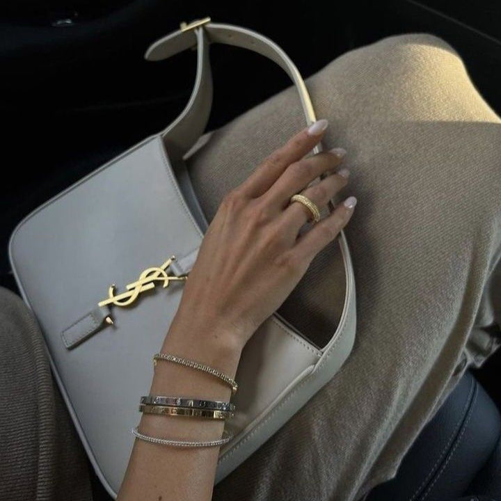 Le 5 à 7 YSL