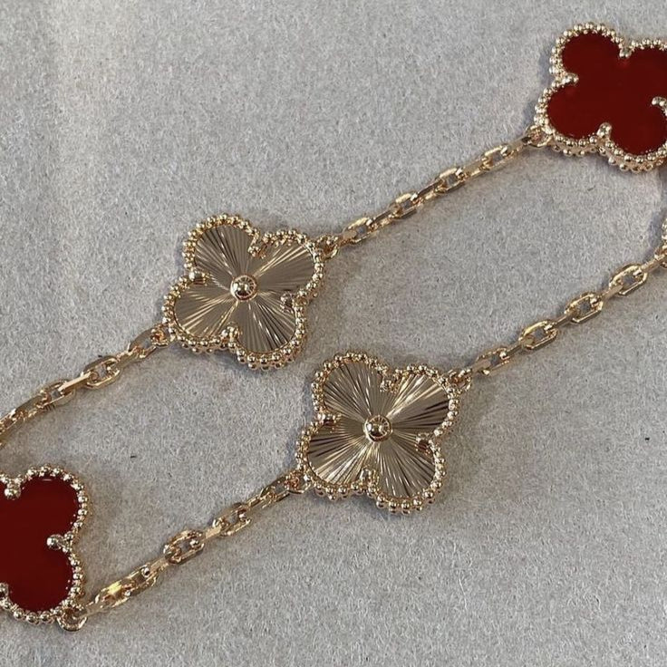 Bracelet 5 Motifs VC