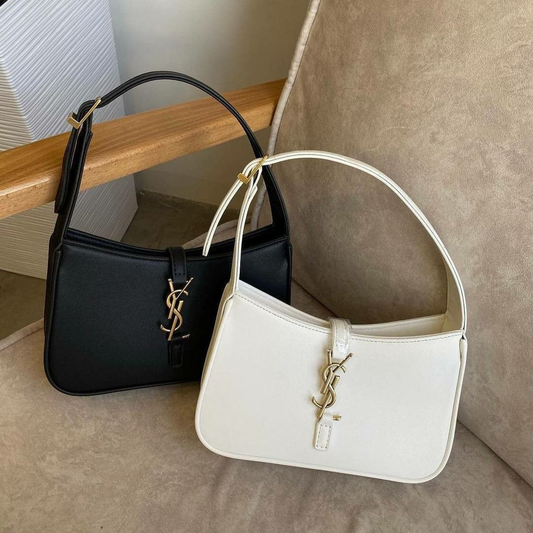 Le 5 à 7 YSL