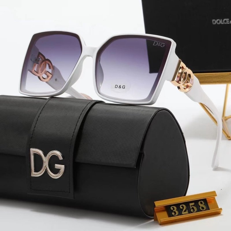 BUY 1 GET 2 – D&G 504r Sonnenbrille + Love Diamonds CR Armband